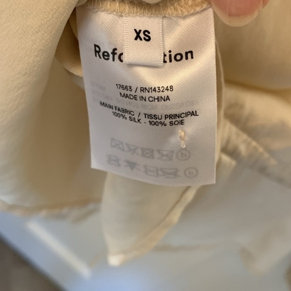 Reformation Riccardo 100% Silk Cream Top Size XS - Picture 12 of 12